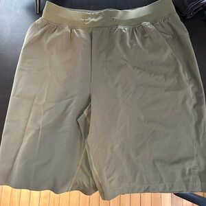 Men’s Lululemon shorts